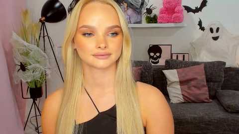 teona_harper @ stripchat on 20231030