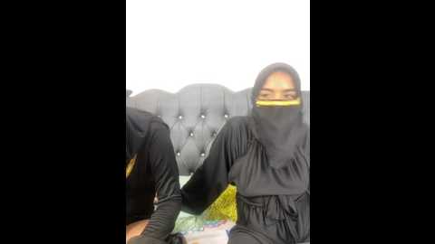 nayla_ali @ stripchat on 20231031
