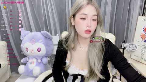 19_nene @ stripchat on 20231104