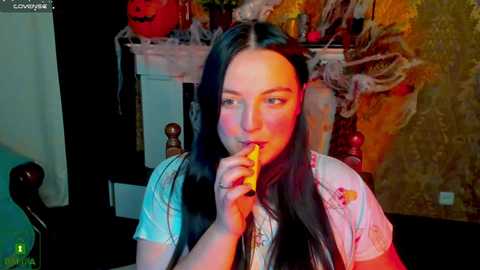 _jullie_w @ stripchat on 20231105