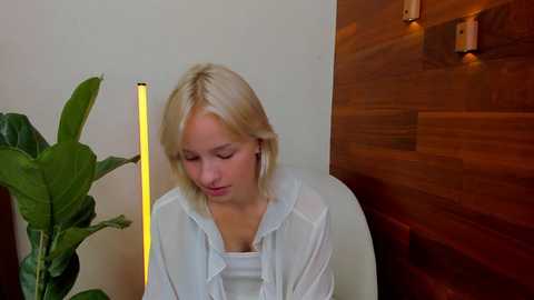 ariel_blonde @ stripchat on 20231112