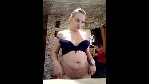 sally_elsa @ stripchat on 20231112