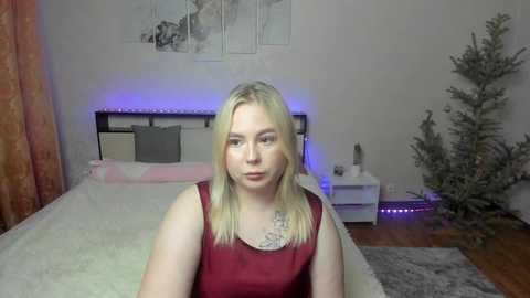 emmalinsi @ stripchat on 20231114