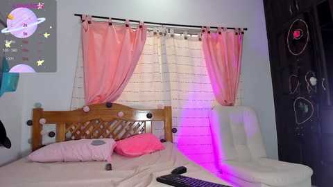 arhi_18 @ stripchat on 20231129