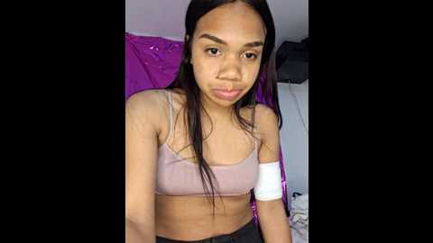 yvonne_1 @ stripchat on 20231129