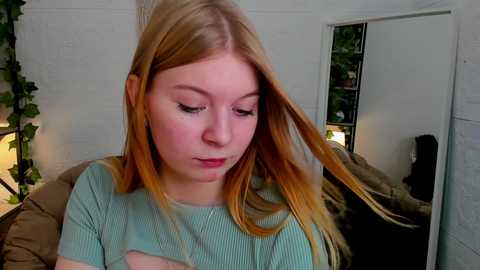 mi1ena @ stripchat on 20231201