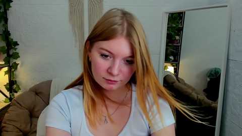 mi1ena @ stripchat on 20231201