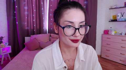 hello_itsme_kitty @ stripchat on 20231203