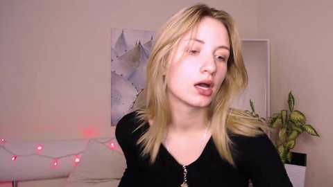 sweet_blonde_1 @ stripchat on 20231205