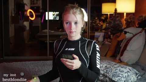 bestblonde @ stripchat on 20231213