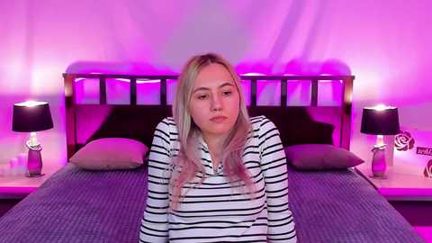 honey__bunny @ stripchat on 20231218