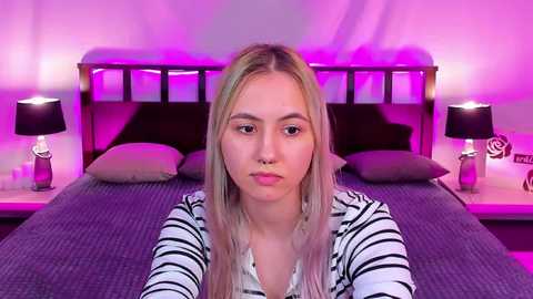 honey__bunny @ stripchat on 20231218