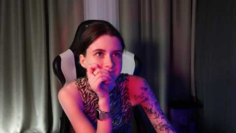 mollymodel16 @ stripchat on 20240125