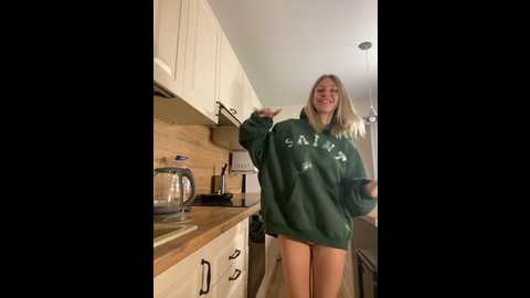 sandrawoow @ stripchat on 20240128