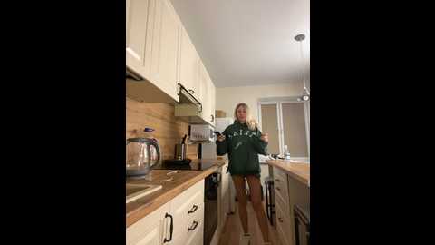 sandrawoow @ stripchat on 20240128