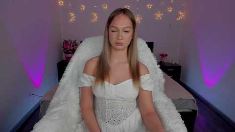 emilyfines @ stripchat on 20240318