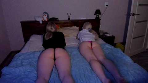 blondes_meow @ stripchat on 20240520