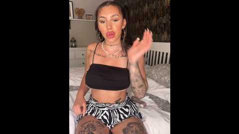 sexynalaa @ stripchat on 20240608