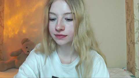 minidivaa_ @ stripchat on 20240619