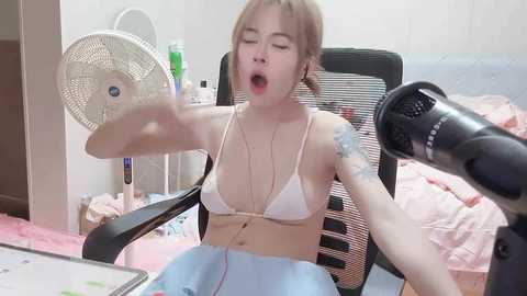 jia_xin_ @ stripchat on 20240626