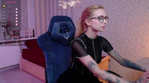 sophie_lillis @ stripchat on 20240714